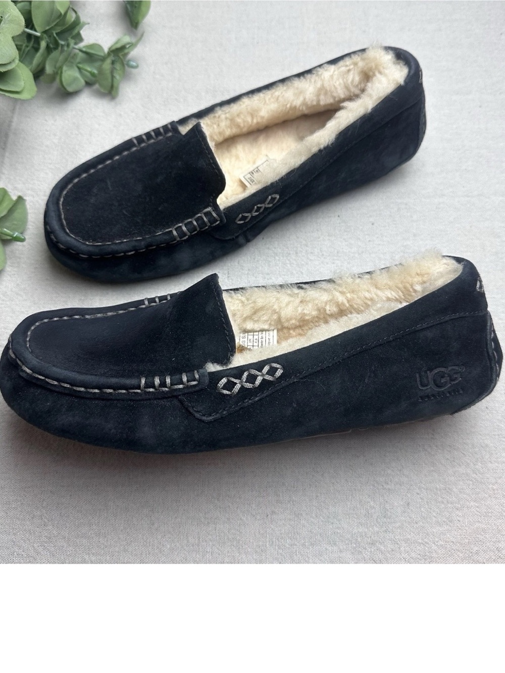 Ugg Ansley Slippers Black Suede Moccasins Shealing Lined 3312